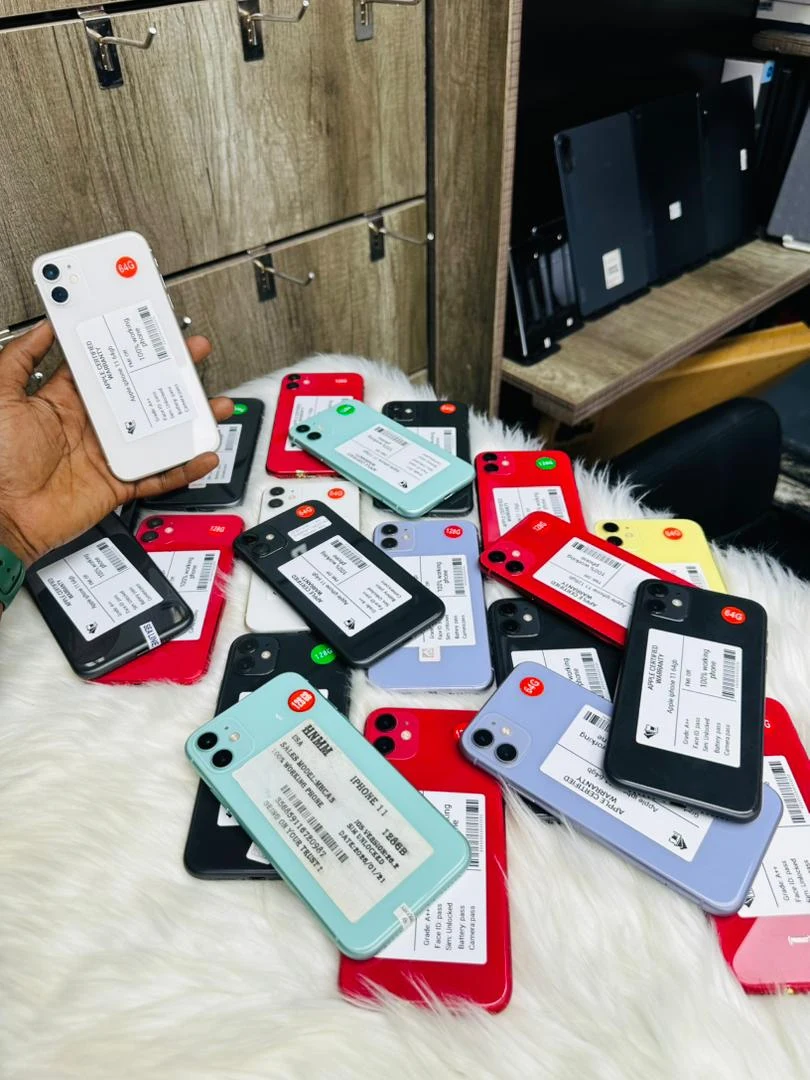 IPHONE 11 64GB product image