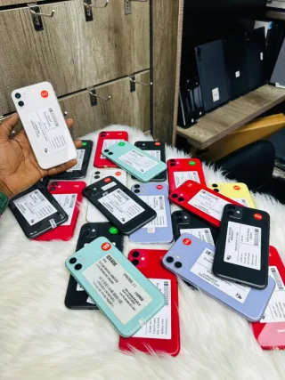 IPHONE 11 64GB product image thumbnail 1
