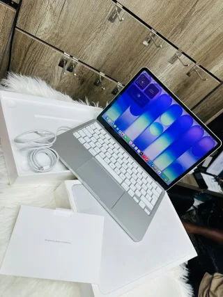 Apple MacBook Neo 2026 256GB product image thumbnail 3