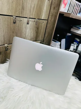 Apple MacBook Pro 2015 8/256GB ssd product image thumbnail 1