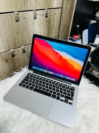 Apple MacBook Pro 2015 8/256GB ssd product image thumbnail 3